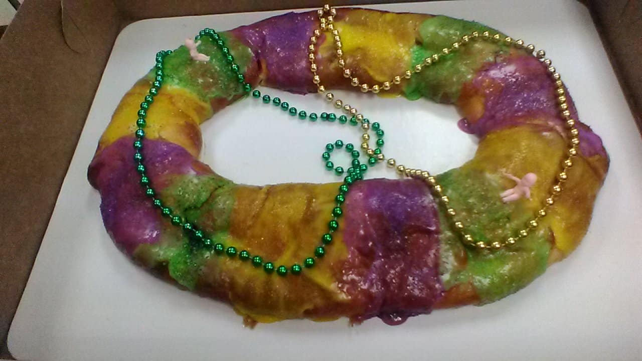 Order Your King Cakes From Cakemasters Featured Image